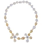 Flower Necklace In White Gold (4961NU)