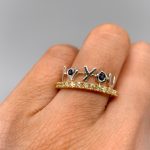 Woman Ring, 1 Bands,  W+Y Gold/18K/755, "I Love You". Dia+Sapphire